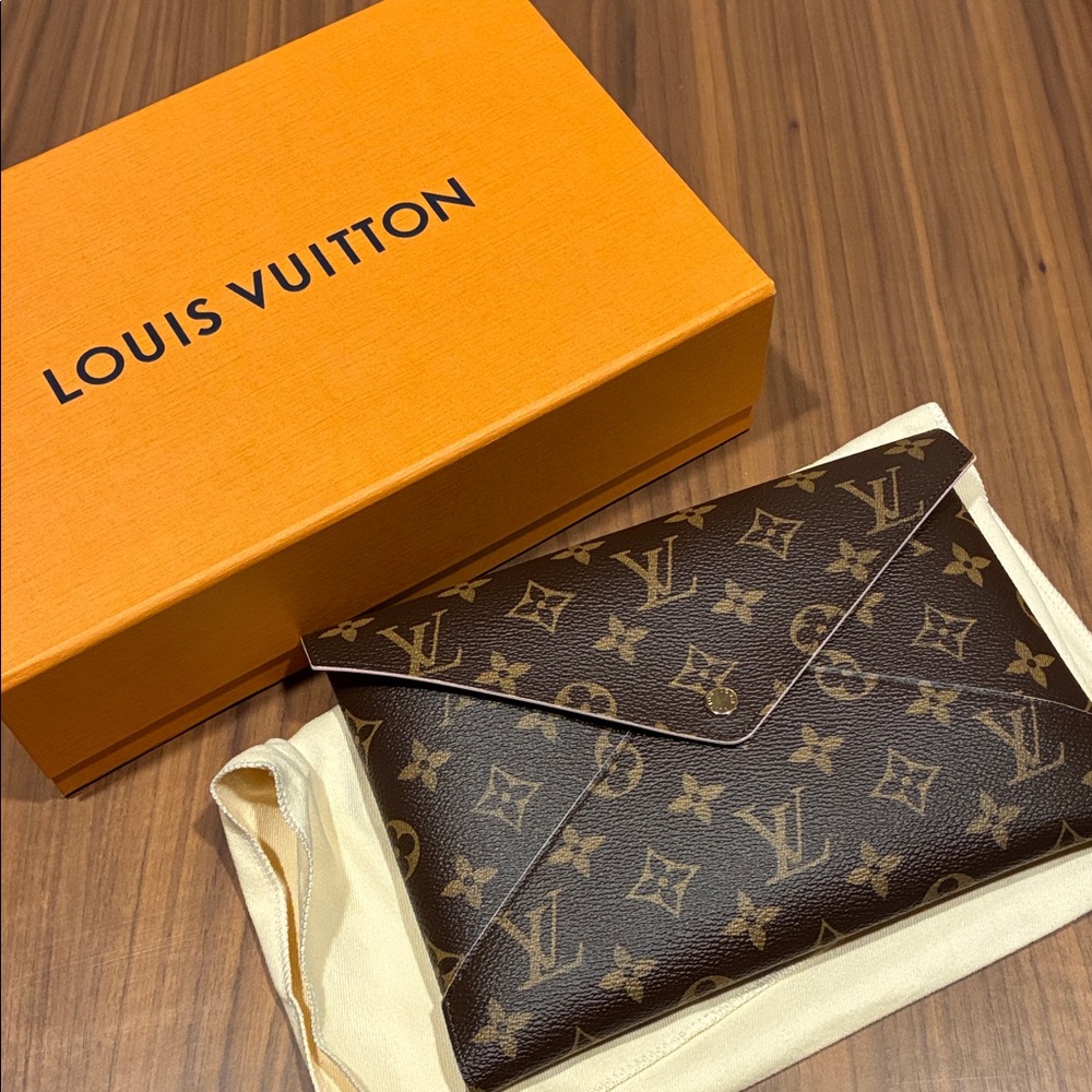 Louis Vuitton Large Kirigami